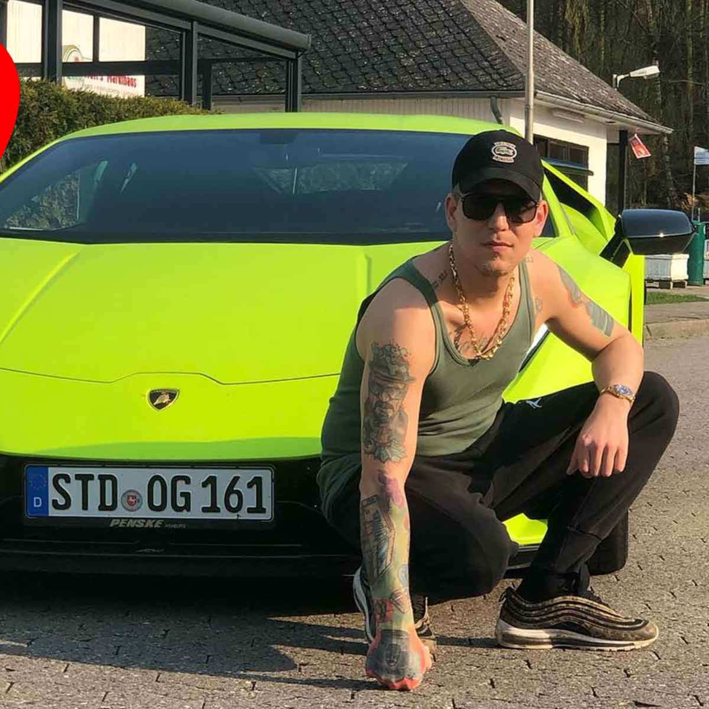 montanablack-lamborghini.jpg