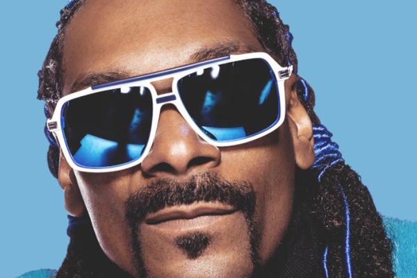 Snoop Dogg live auf Twitch, doch schon nach wenigen Minuten hat die amerikanische Rap-Legende die Nase voll!  