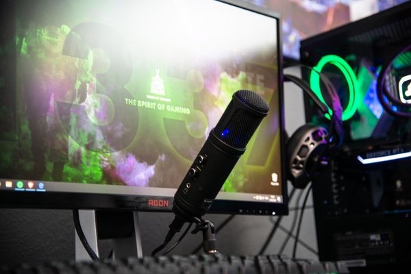 Streaming Microphone - The best microphones for Twitch &amp; Co.