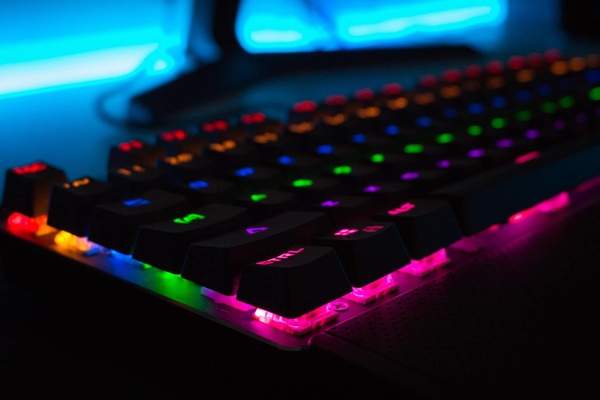 Cambiarse a un teclado mecánico: la experiencia, las ventajas y los  inconvenientes